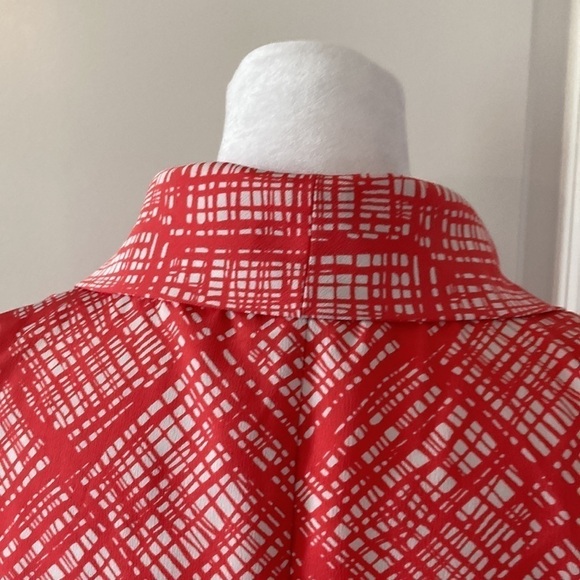 Banana Republic Factory medium blouse flutter sleeves - Picture 11 of 12